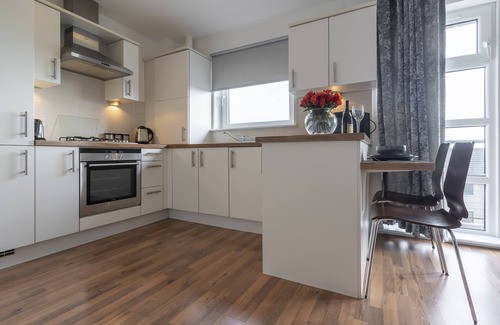 Central Aberdeen House | 1 Bedroom Apartment - Hilton Campus