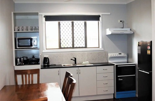 Torquay Apartment | 1 Bedroom Apartment in Hervey Bay QLD