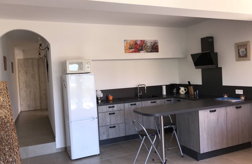 Propriano Apartment | 1 bedroom apartment in villa, quiet, sea view, near beaches and town center