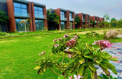 Padra Apartment | 1-bedroom apartment in fabulous Vadodara with fitness room with all amenities.