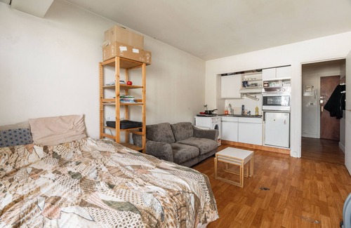 Saint-Fargeau Apartment | 1 Bedroom Apartment in Paris