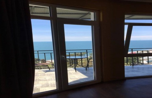 Makhinjauri Apartment | 1 Bedroom Apartment with a Beautiful Sea View