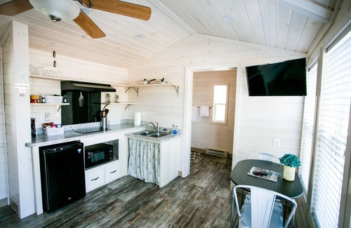 Steele Creek Cabin | 1 Bedroom Cabin #3