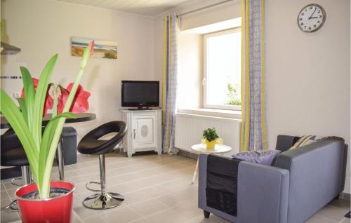 Goudelin House | 1 Bedroom Cozy Home In Goudelin