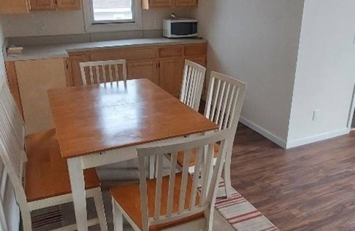 Lido Beach Apartment | 1 Bedroom Deck Apartment Private Beach