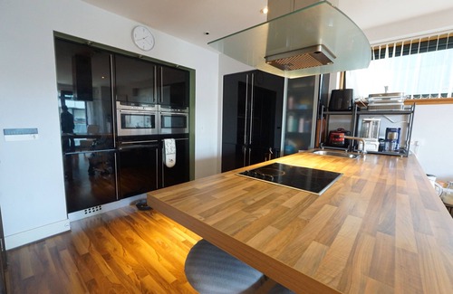 Sandyford Apartment | 1 bedroom easy life convenient