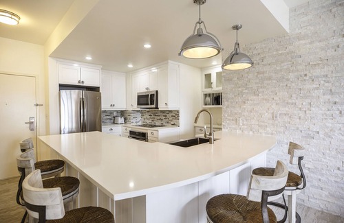 Grace Bay Resort | 1-Bedroom Executive Suite at Ports of Call Resort