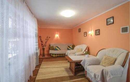Borzechowo Apartment | 1 Bedroom Gorgeous Apartment In Lazek