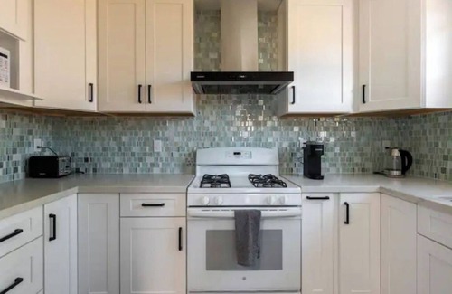 Edgewood Park Apartment | 1 Bedroom Home with Home Office