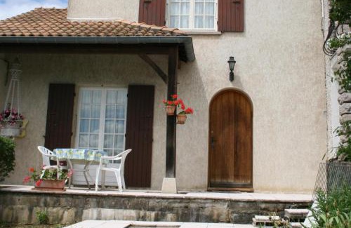 Tournus House | 1 Bedroom House 20min walk to centre in Tournus