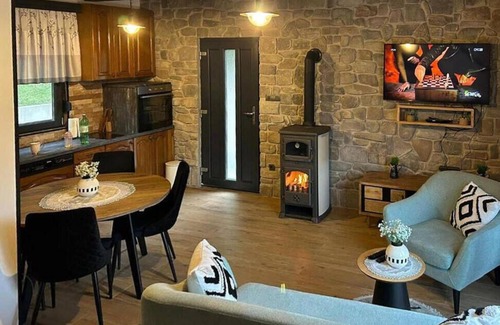 Municipality of Gracac Apartment | 1 bedroom lovely apartment in Gracac