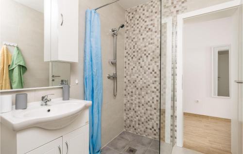 Vlasici Apartment | 1 Bedroom Lovely Apartment In Vlasici