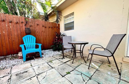River Oaks Apartment | 1-bedroom n Fort Lauderdale w/FREE Parking,Kitchen,Patio-8mins to FLL Airport @2