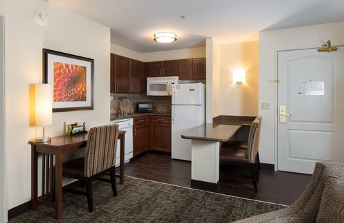 Maumee Condo | 1 Bedroom | Near Bowling Green State University