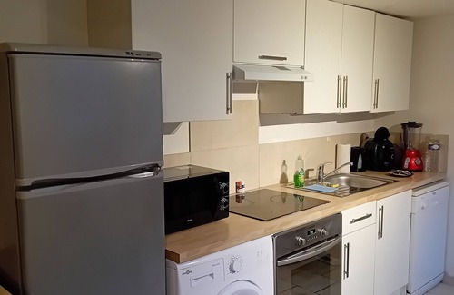 Mantes-la-Jolie House | 1 Bedroom Private vacation home in Mantes-la-Jolie