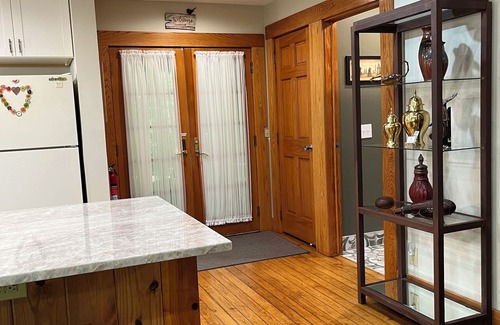 Weaverville Cottage | 1-bedroom secluded cottage forest view trails 15 min to Asheville. Pet friendly