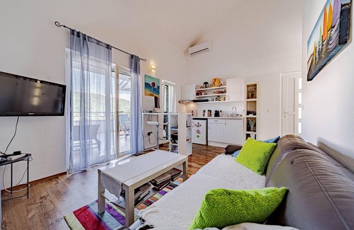 Broce Apartment | 1 bedroom stunning apartment in Broce