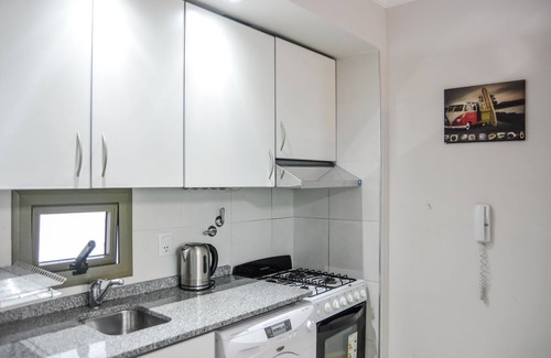 Santa Fe Apartment | 1 BedRoom Super comfy Modern Bright with Parking, AC. Double Glass Window