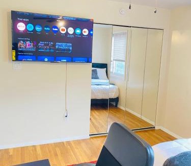 Laurel Bed & Breakfast | 1 bedroom terrace view with shared bathroom #4