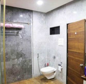 Belagavi House | 1 BHK luxury Bedroom Penthouse ,Couple Friendly
