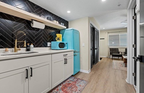 Atlantic Beach Apartment | 1 Block from AB Town Center: The Coquina House 1