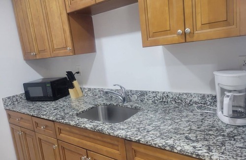 Downtown Fort Lauderdale Apartment | 1 BR Apt. Awesome Location. Near FLL Beach and Las Olas