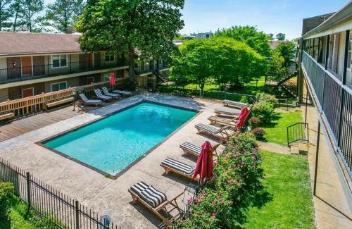Fondren Apartment | 1 BR Loft Medical District Fondren