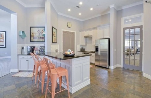 Riverside Terrace Apartment | 1 BR @ Med Center with Hermann Park View