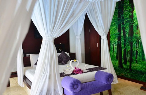 By Pass Ngurah Rai Kuta Villa | 1 BR Private Villa Near Airport and Shop