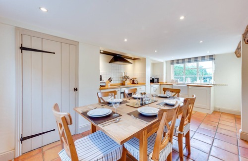 Blythburgh House | 1 Church Farm - Three Bedroom House, Sleeps 5