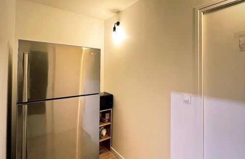 Noisy-le-Grand Apartment | 1 Familly Bedroom in Noisy-le-Grand 20' to Paris & Disneyland. Pet Friendly!