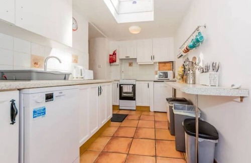 Crookhaven Apartment | 1 Marconi House, Apartment