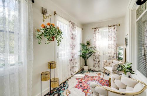 Elgin House | 1 Mi to Dtwn Elgin Dutch Colonial with Lovely Patio