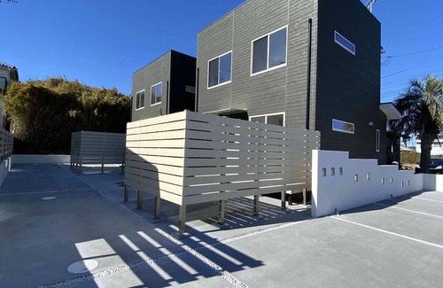 Ichinomiya Villa | 1 minute walk to the surf point beach! A California-style villa! BBQ while relaxing on the outdoor shower and garden sofa!