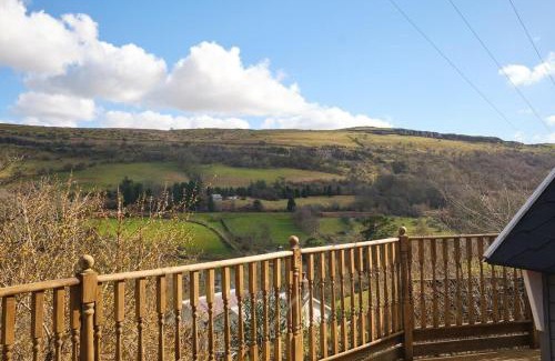 Pontsticill House | 1 Scenic hideaway, Alfresco Bath, Stunning Valley View