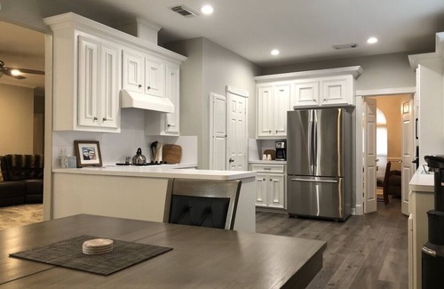 Barker House | 1-story 3 Bedroom in Peaceful Jersey Village Neighborhood