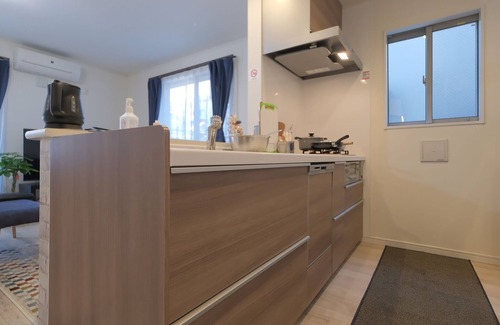 Minamikoiwa House | 10 min. from Koiwa station on the Sobu line, private house with parking. Convenient for mid to long term stays from overseas! You can arrive at Keisei Koiwa Station from Narita Airport without changing trains, and if you come to Keisei Koiwa Station, we c