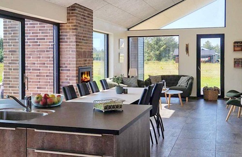Lonstrup House | 10 person holiday home in Hjørring