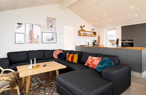 Grønhøj House | 10 person holiday home in Løkken