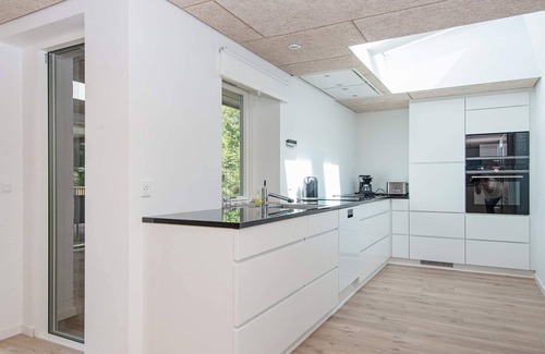 Skødshoved Strand House | 10 person holiday home in Knebel