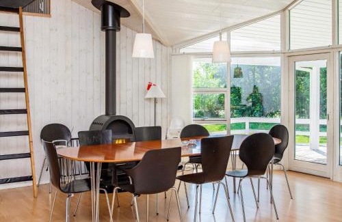 Bøtø By House | 10 person holiday home in Væggerløse-By Traum