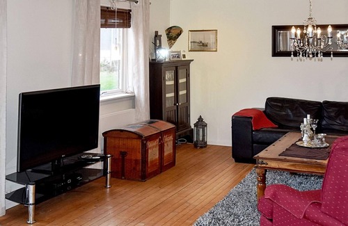 Midsund Municipality House | 10 person holiday home in MIDSUND