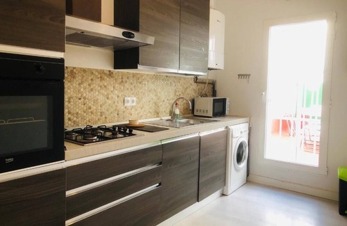 Cuatro Caminos Apartment | 10' walk to Bernabeu max 8P, 3Bedr, 1sofa, 2bath