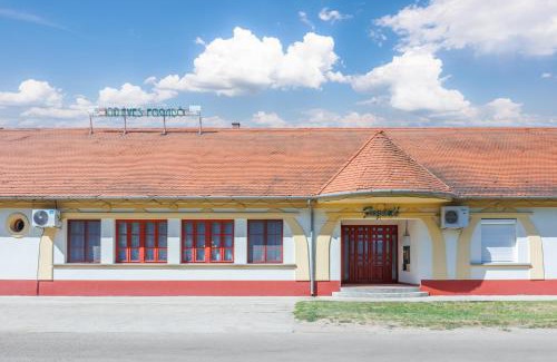 Szatymaz Bed & Breakfast | 100 Éves Fogadó