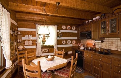 Whites Creek Cabin | 100 Acres-Wildlife Galore! Convenient to Nashville & Opryland