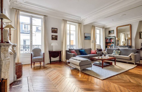 Neuilly-sur-Seine Apartment | 100 m² Apartment ∙ 2 bedrooms ∙ 4 guests