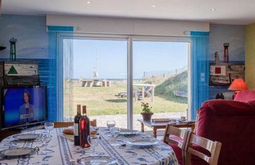 Saint-Laurent-sur-Mer House | 100 m² House ∙ 3 bedrooms ∙ 6 guests