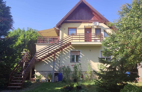 Balatonfured Apartment | 100 m² Apartment ∙ 4 bedrooms ∙ 8 guests