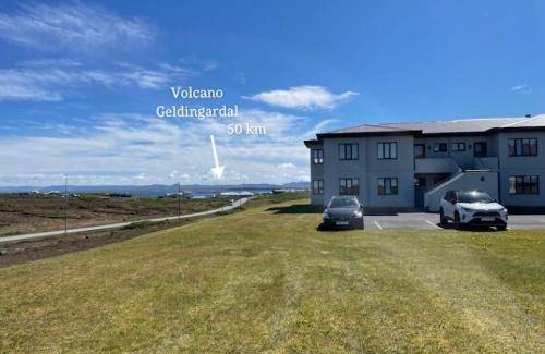 Innri-Njarthvik Apartment | 100 m² Apartment ∙ 2 bedrooms ∙ 4 guests