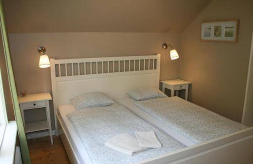 Stenbrohult Apartment | 100 m² Apartment ∙ 3 bedrooms ∙ 5 guests